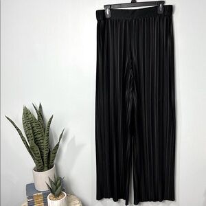 ANN TAYLOR NWT $119 Black Plisse Pleated Wide Leg Palazzo Dress Pants Size 6